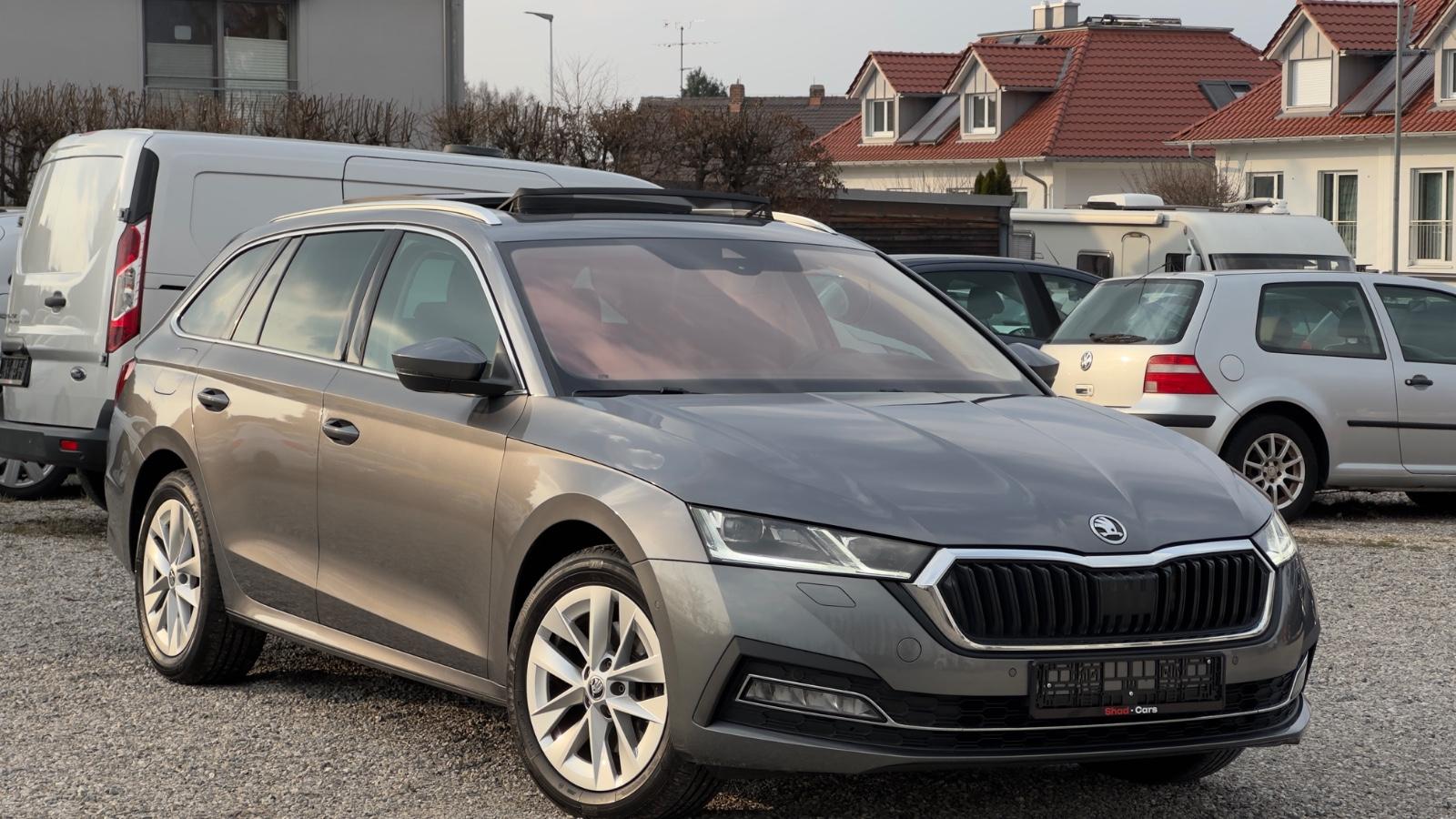 Skoda Octavia Combi Style,Panorama,AHK,SHZ,Leder,Head