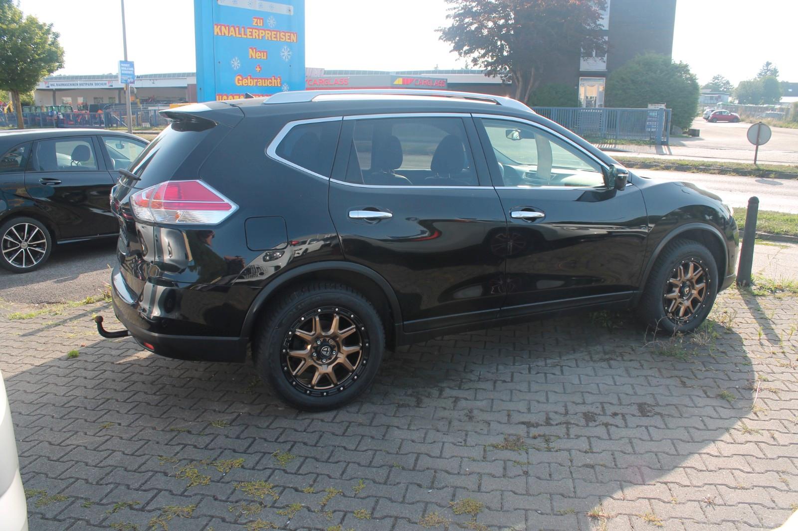 Nissan X-Trail 1.6 dCi Aut.*P-Dach*LED*AHK*Navi*360°