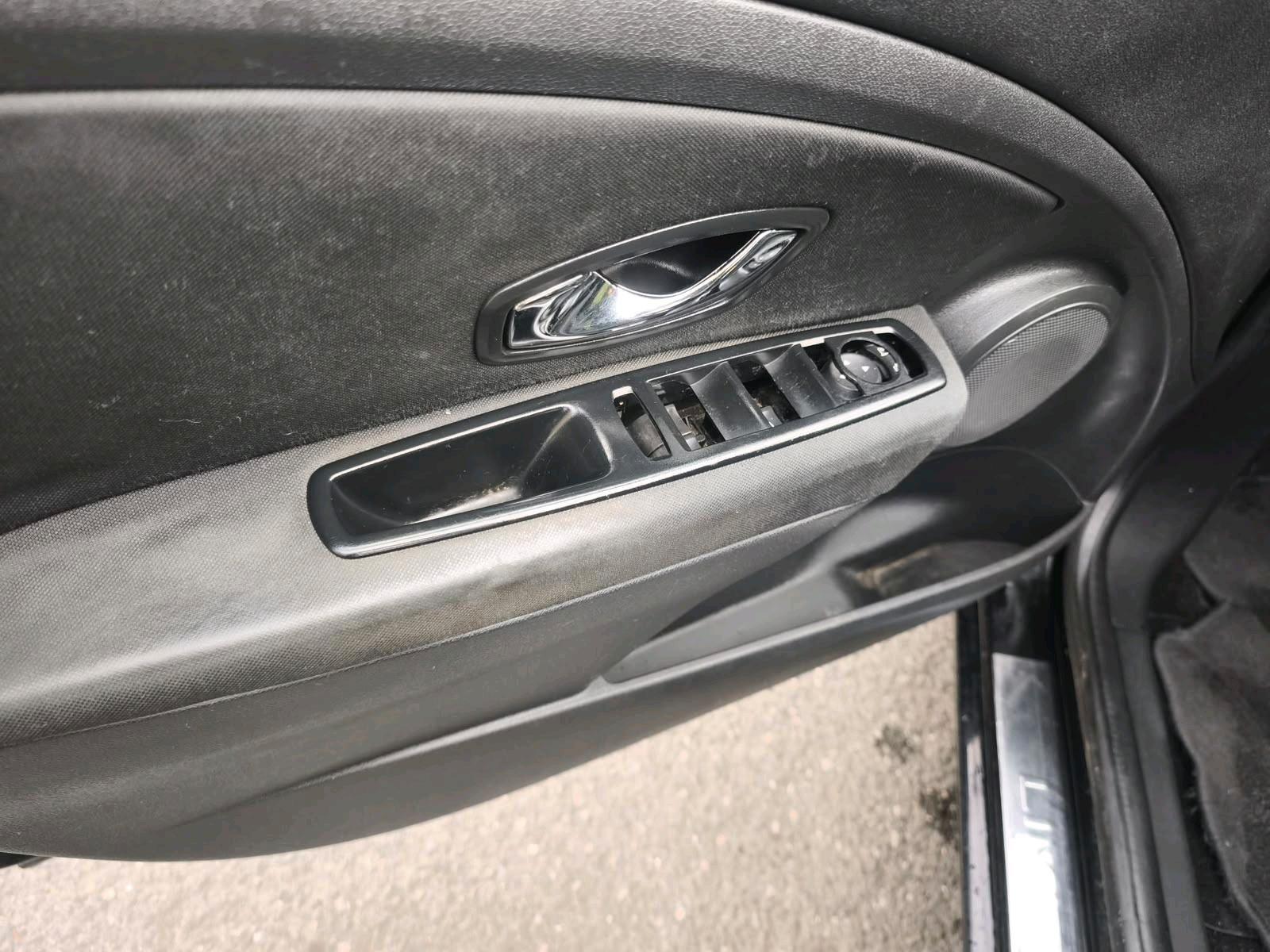 Renault Megane 2015 — photo 9