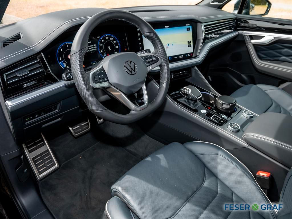 Volkswagen Touareg 3.0 TDI R-Line AHK Pano Standh foto 3