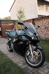 Honda VFR800 V-Tec RC46 II - HONDA 2002 VFR 800
