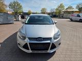 Ford Focus Turnier Titanium+abn.AHK+NAVI+Parkasyst. - Ford Focus Gebrauchtwagen