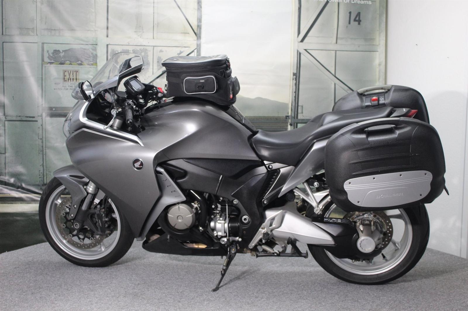 Honda VFR 1200 F Koffer