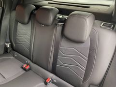 JEEP AVENGER MY24 SUMMIT MHEV Automatik