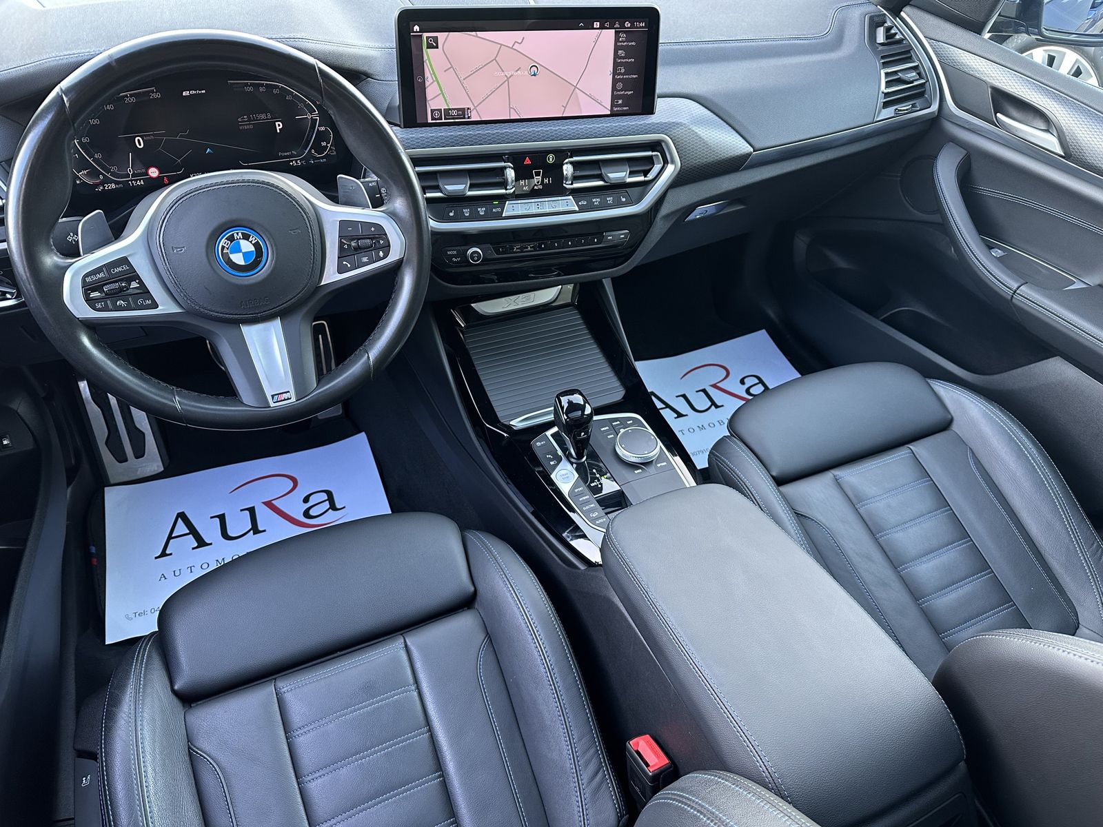 Fahrzeugabbildung BMW X3 xDrive30e M-Sport NAV+LED+PANO+ACC+KAMERA+1HD