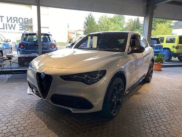 Alfa Romeo Stelvio Competizione Q4 + AHK