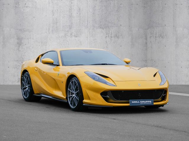 Ferrari 812 Superfast RAC.SITZE*ALCANTARA*KAMERA