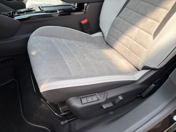 Citroën C4 Max HY 145 SD+SHZ+PDC+Kam.+KeyLess+LED+Navi