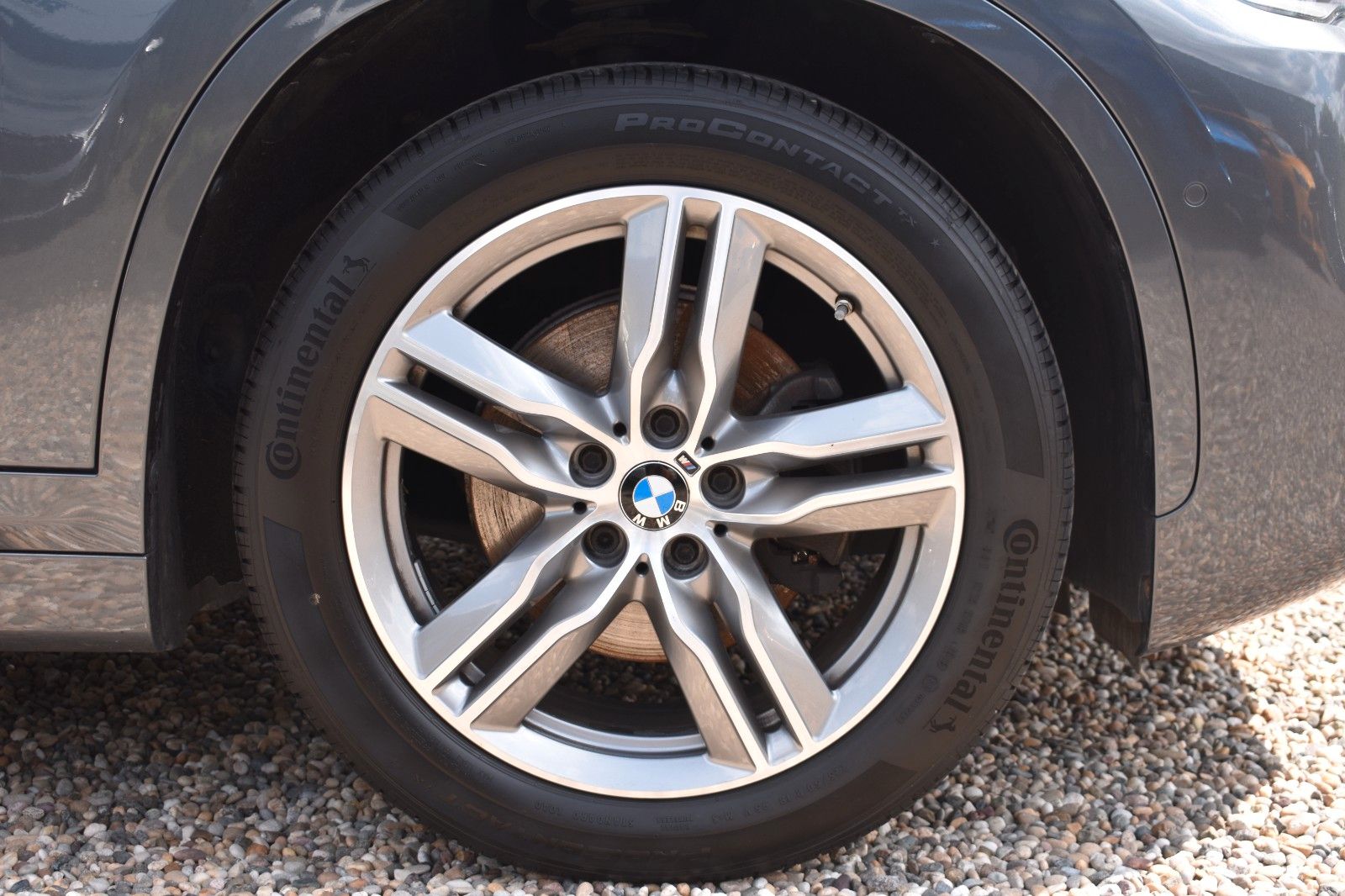 Fahrzeugabbildung BMW X1 Baureihe X1 sDrive 18 d M Sport