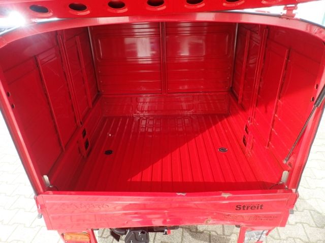 Fahrzeugabbildung Piaggio Ape 50 Kasten rot, 25kmh Version Lieferung in ga