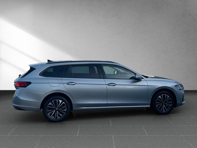 Skoda Superb Combi 2.0 TDI *AHK*DSG*LED*DAB*NAVI*KLIMA