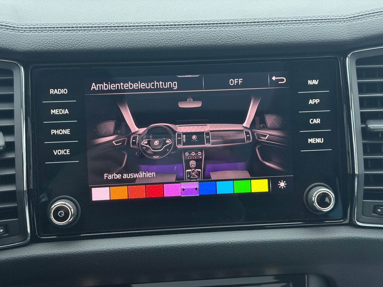Skoda Kodiaq DSG Ambition LED Pano Ambilight foto 22