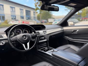 Mercedes E 200 - 11