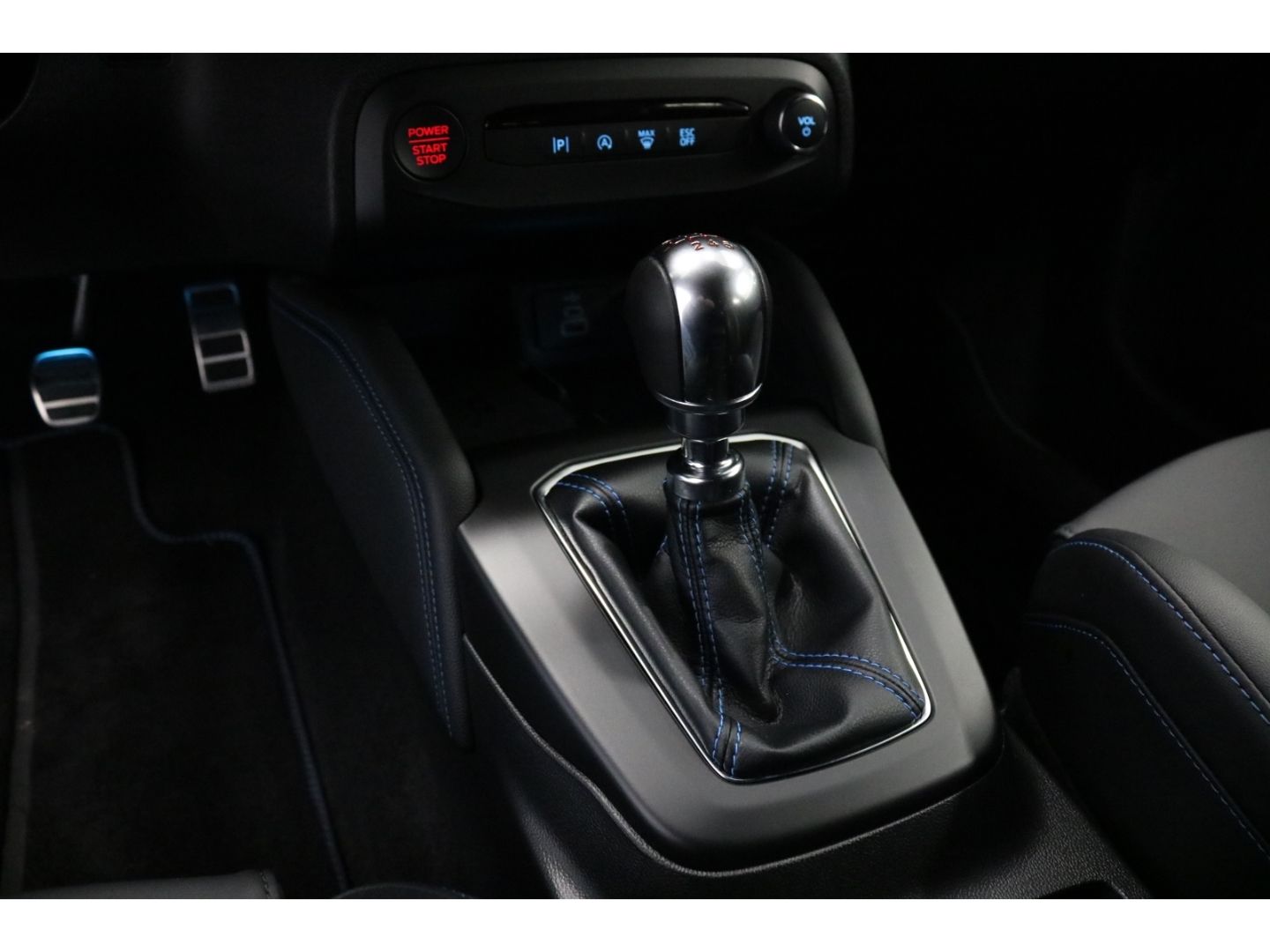 Fahrzeugabbildung Ford Focus ST X, EDITION, TRACK-PACK HUD Navi Digital