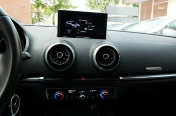 Fahrzeugabbildung Audi A3 Sportback 35 TFSI sport, Bi-Xenon