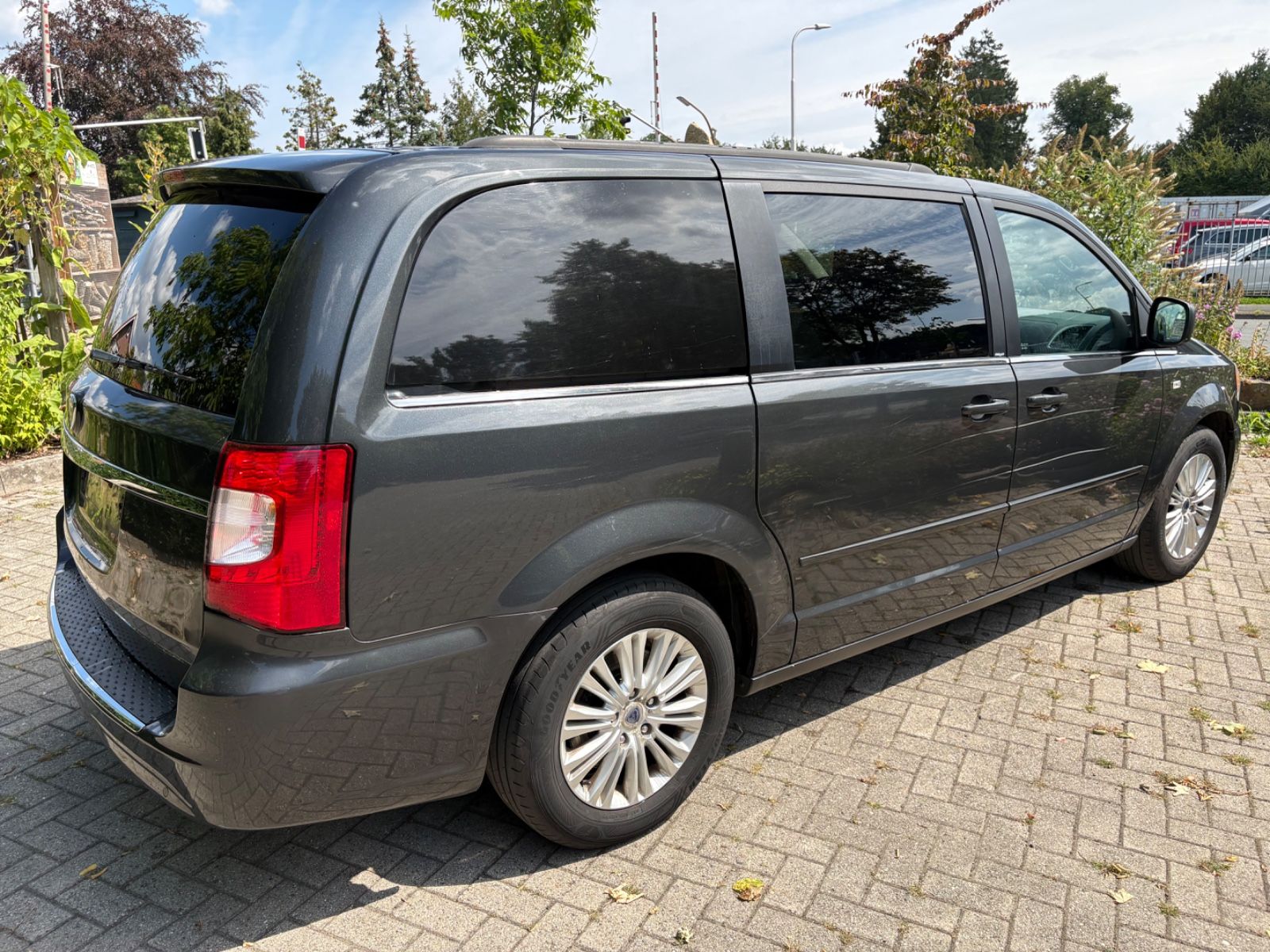 Foto 4 van LANCIA Voyager