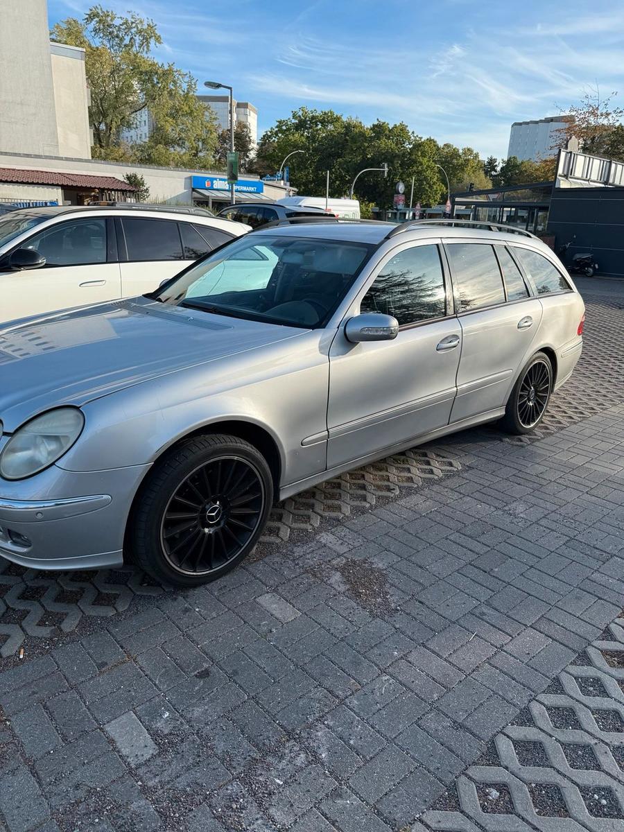 Mercedes-Benz E 280