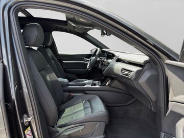 Audi Q8 e-tron - 4