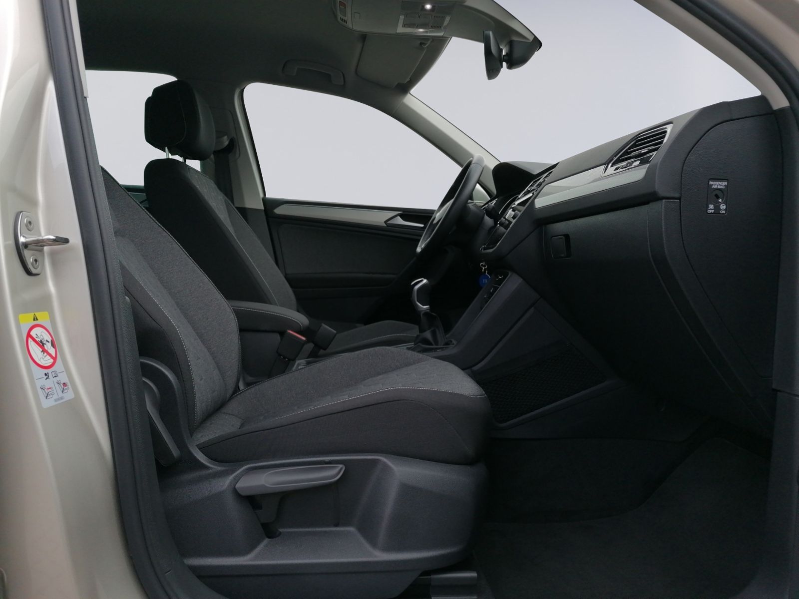 Tiguan Move 1.5 TSI NAVI+LED+SHZ+GRA+AHK+