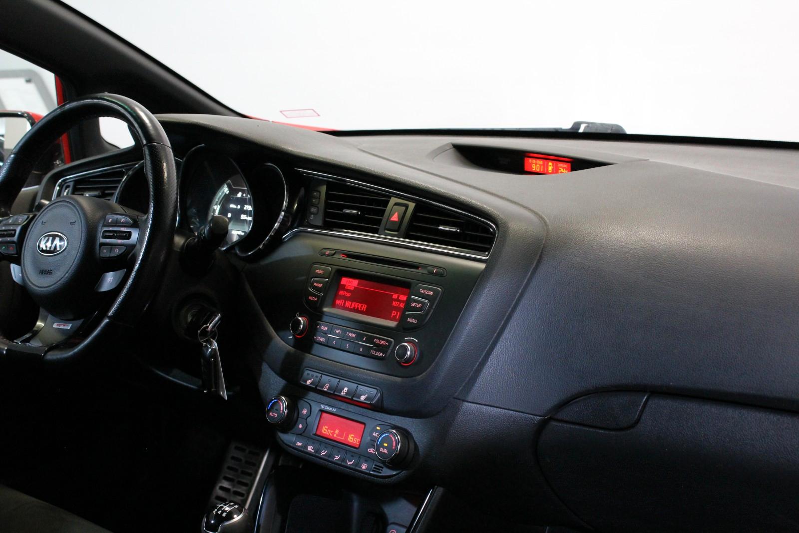 Kia pro cee'd cee'd / GT*204 PS*LED*Scheckheft*