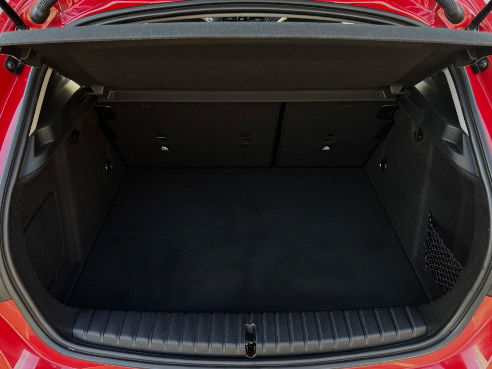 Fahrzeugabbildung BMW 118i F40 Advantage LCProf Navi Temp PDC LED DAB