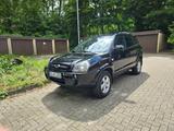 Hyundai TUCSON 2.0 GLS (2WD)/KLIMA/VOLLEDER - Hyundai TUCSON aus 2005: Gls