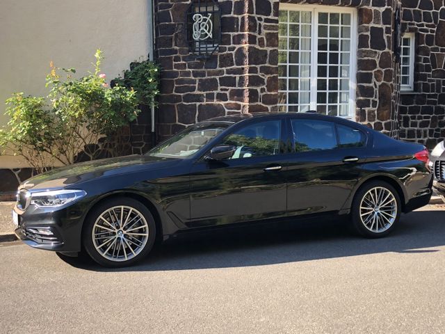 BMW 530d xDrive A -