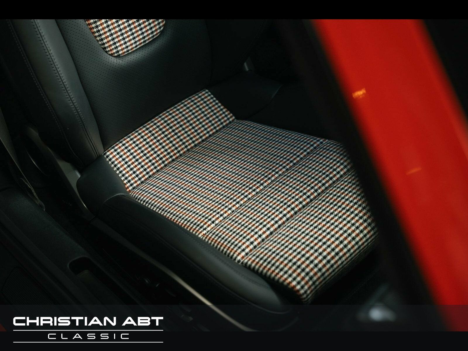 Fahrzeugabbildung Porsche 911 Carrera 4 * Pepita * Carbon * Lift * 8-fach