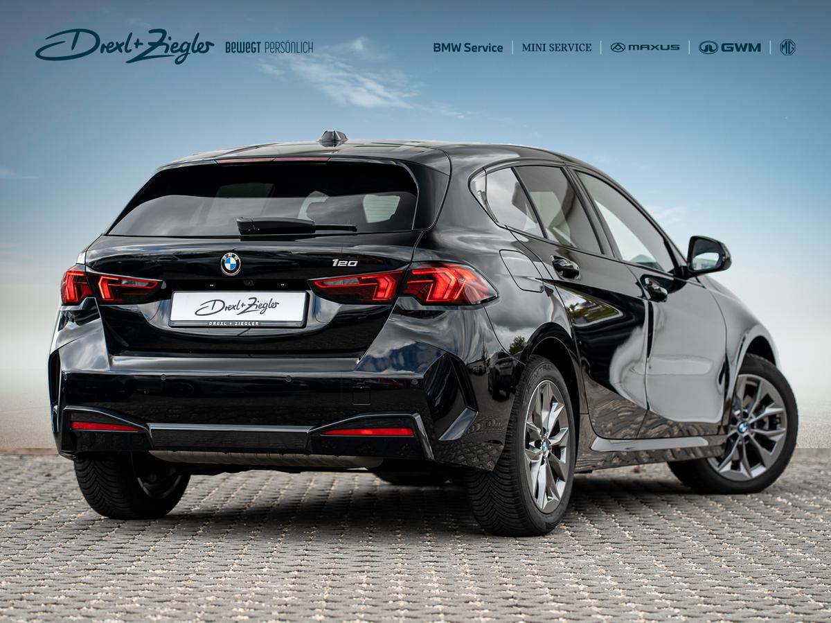 BMW 120 PANO AdLED KoZg SpSitze SpieglP ParkA S-Glas