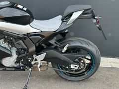 CFMOTO 675 SR-R NEBULA BLACK +++ SOFORT VERFÜGBAR