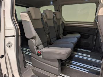 Volkswagen T7 Multivan - 11