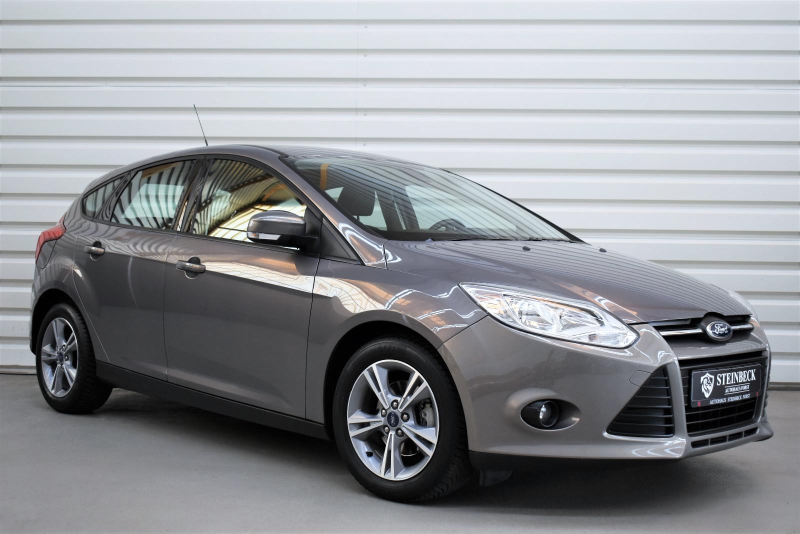 Ford Focus Lim. Sync Edition+PDC+SHZ+1.Hand+71.000KM