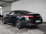 Mercedes-Benz E 200 AMG Line Kam. Navi Sportp. Virtual KlimaA - Mercedes-Benz: Grün