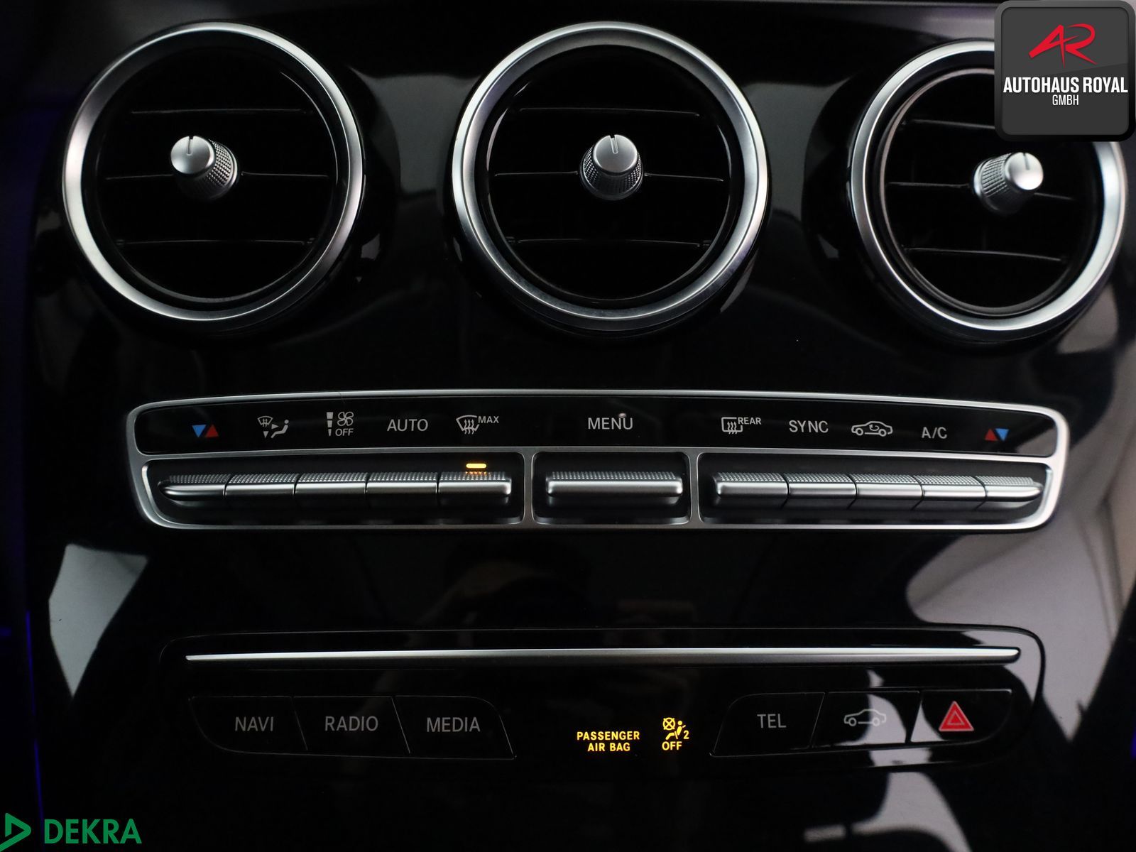 Mercedes-Benz C 220 d T Avantgarde NIGHT WIDE,PANORAMA,KEYLESS foto 20