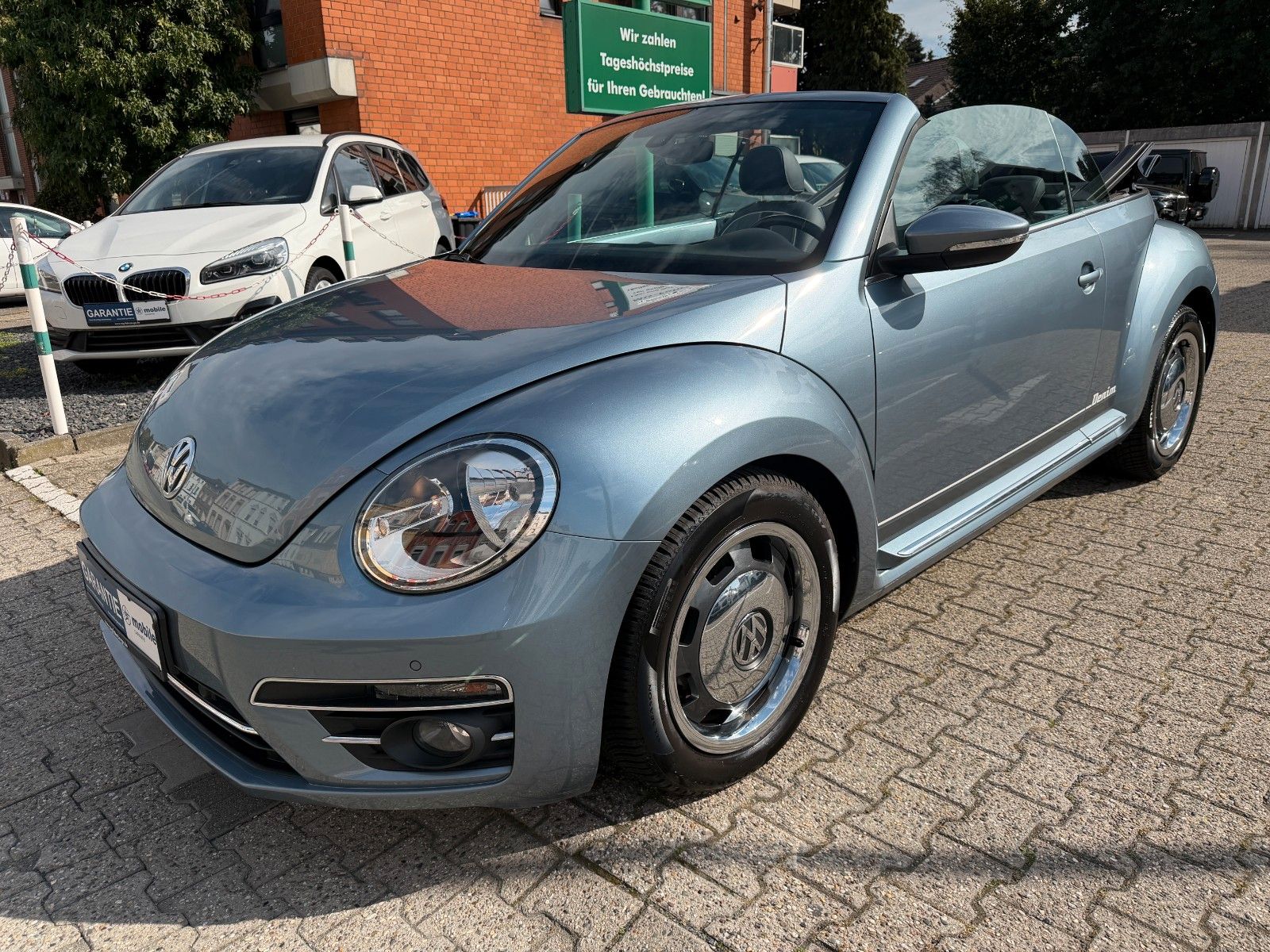 Fahrzeugabbildung Volkswagen Beetle Cabriolet SONDERM. DENIM AUTOM. SCHECKH.