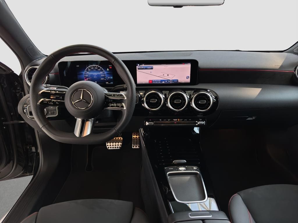 Fahrzeugabbildung Mercedes-Benz A 200 Kompaktlimousine AMG Line*Night Paket*LED