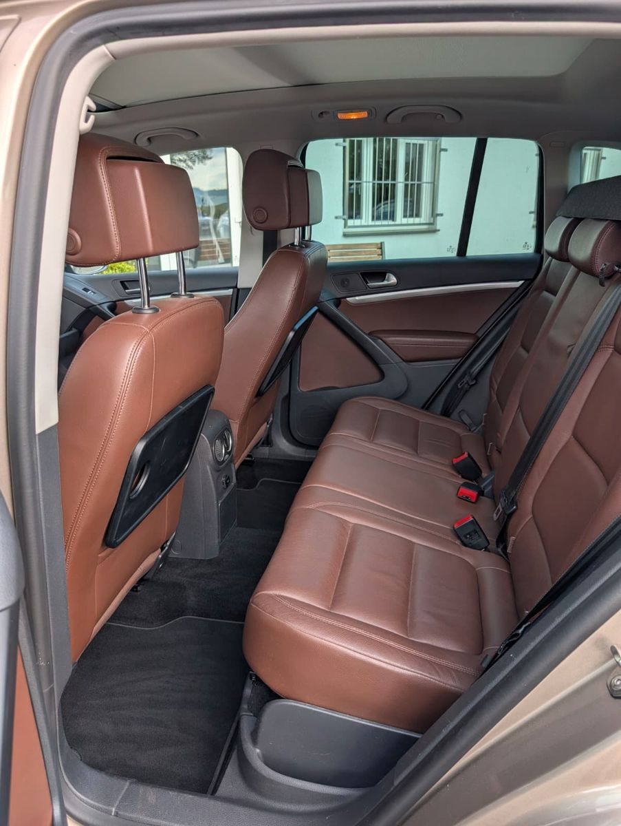 Fahrzeugabbildung Volkswagen Tiguan Sport & Style 4Motion