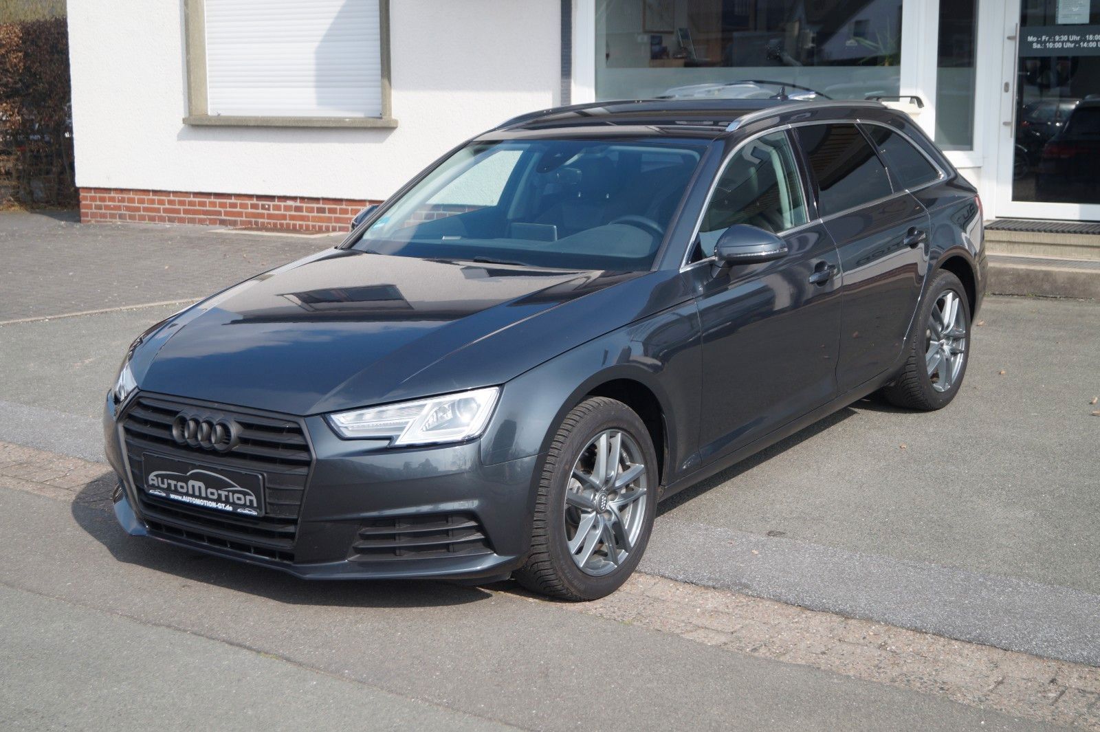 Audi A4 - 1