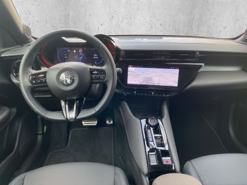 Alfa Romeo Junior Elettrica-SPECIALE 115kW LED,MASSAGE,SHZ