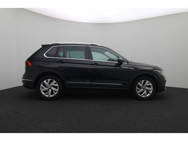Fahrzeugabbildung Volkswagen Tiguan Elegance 2.0 ACC Matrix AHK