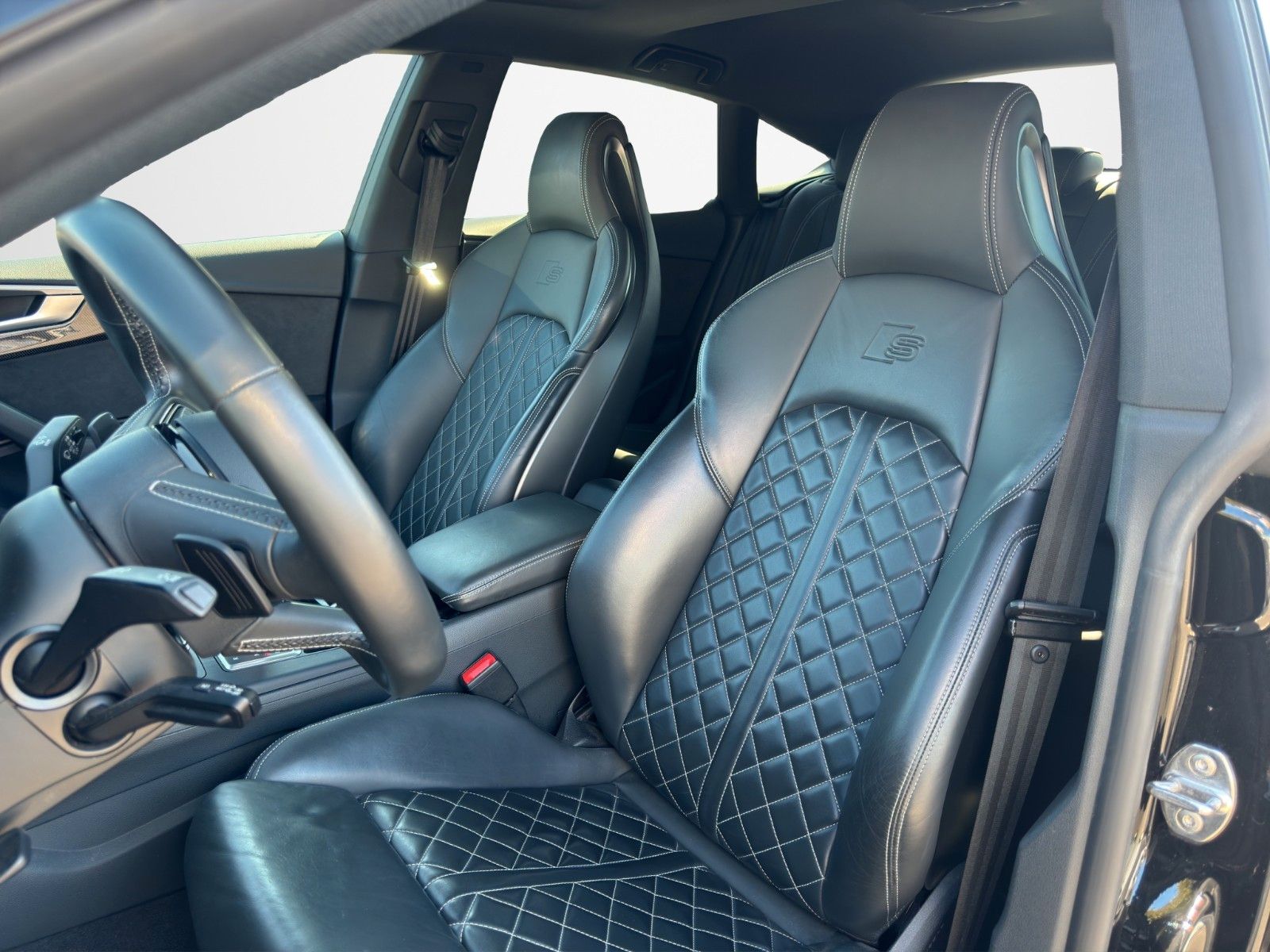 Fahrzeugabbildung Audi S5 SPORTB. S-SITZ CARBON PANO B&O NO OPF MATRIX