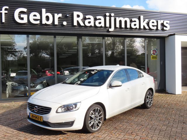 Volvo S60 2.0 D3 Momentum *Navi*ECC*