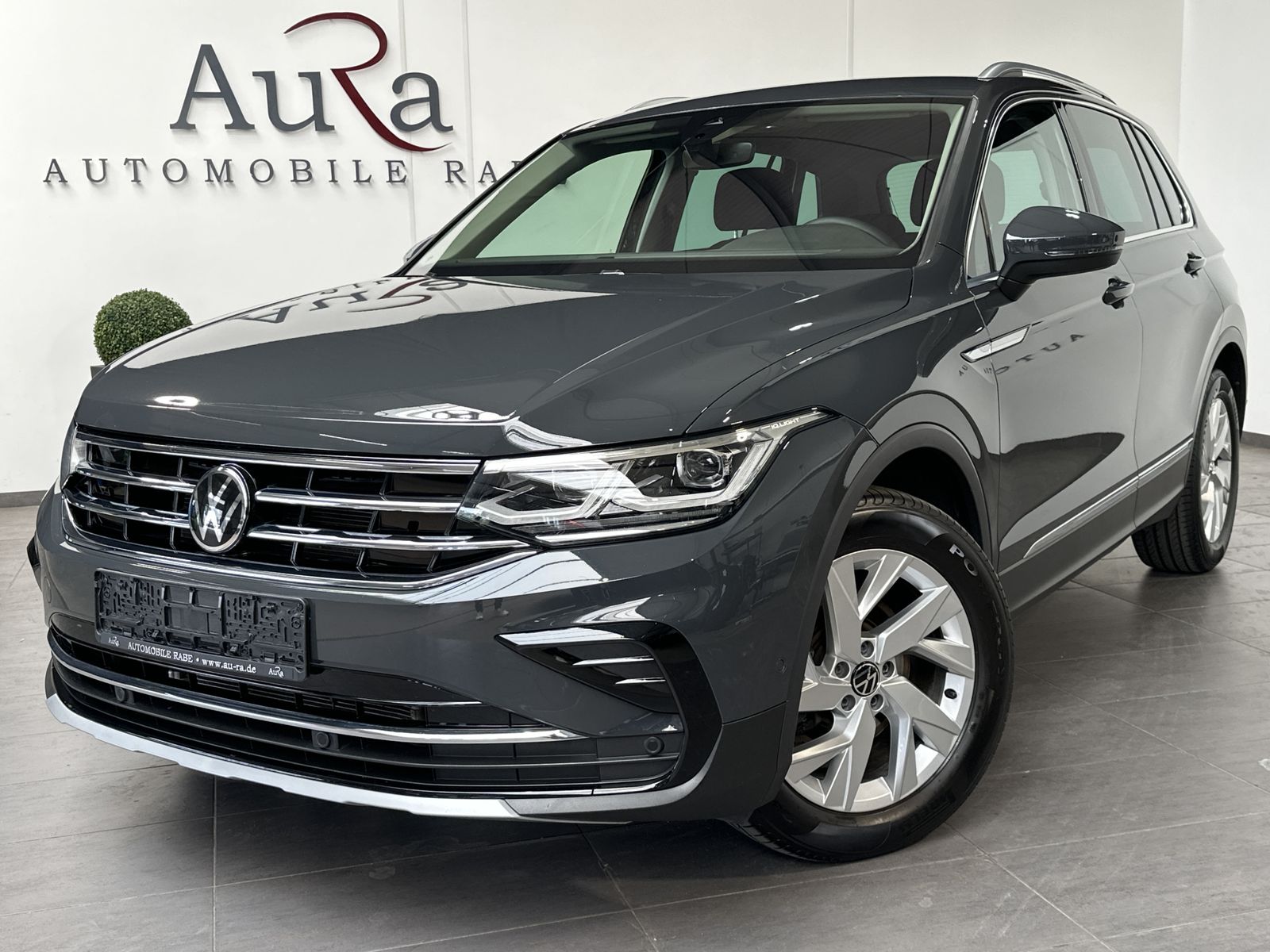 Fahrzeugabbildung Volkswagen Tiguan 2.0 TDI DSG Elegance NAV+LED+ACC+AHK+SHZ