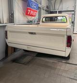 Ford F 100 - Ford F 100 SUV