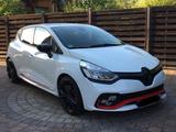 Renault Clio 4 RS Trophy - Renault Clio: RS Trophy