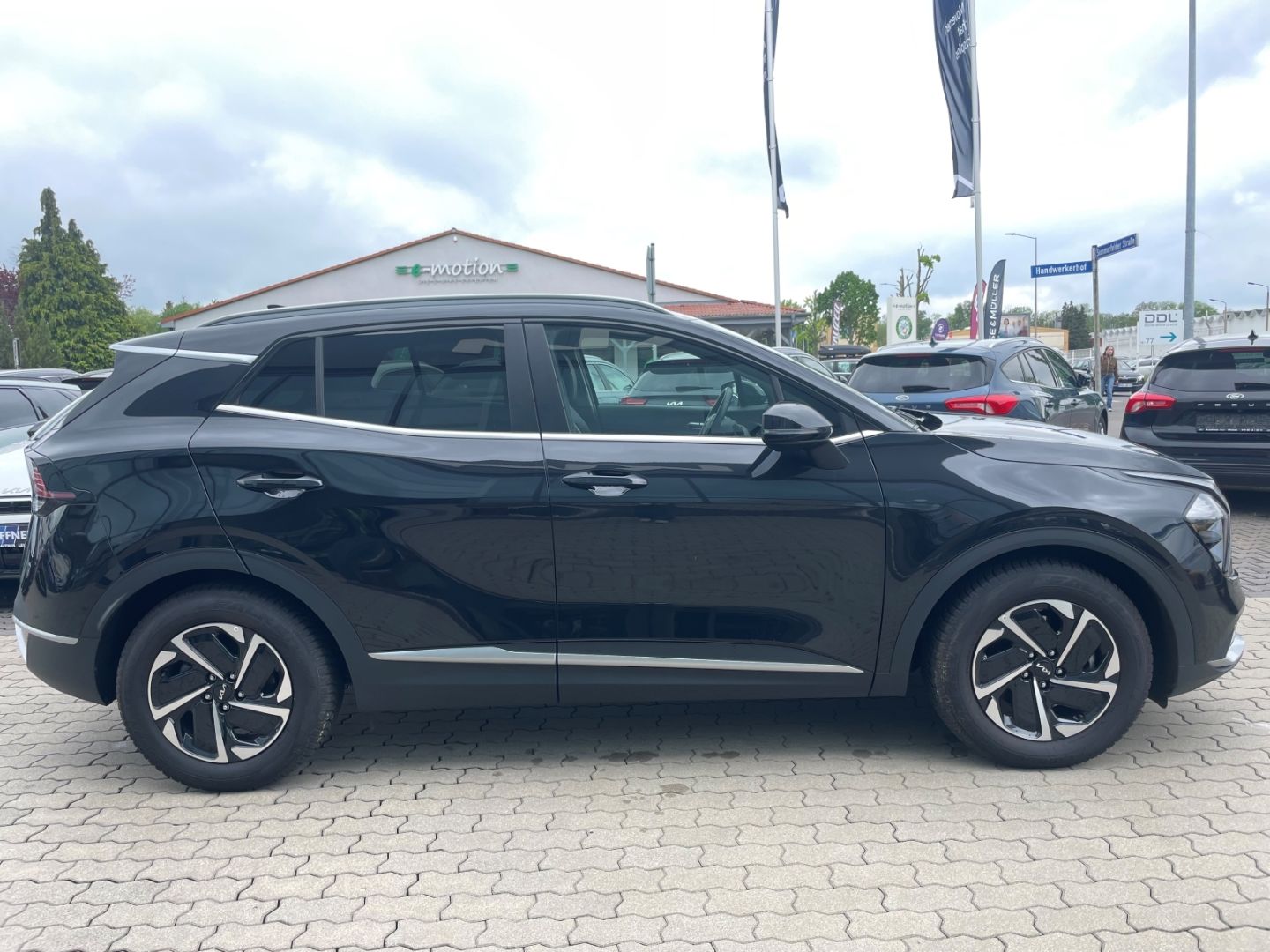 Fahrzeugabbildung Kia Sportage Vision Kamera AHK SpurhalteASS Navi LED