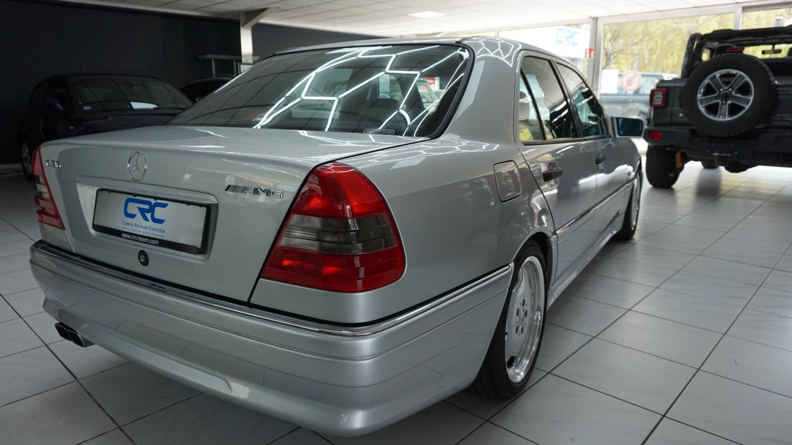 Fahrzeugabbildung Mercedes-Benz C 36 AMG aus deutscher Sammlung.