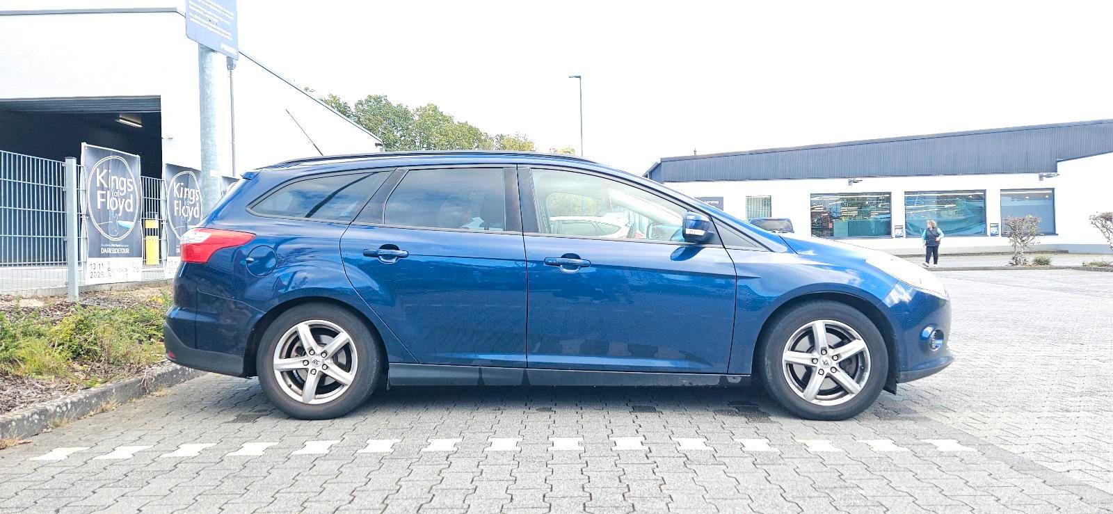 Ford Focus 2012 — photo 5