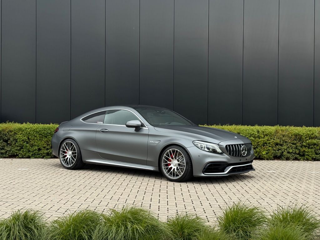 Mercedes-Benz C 63 AMG