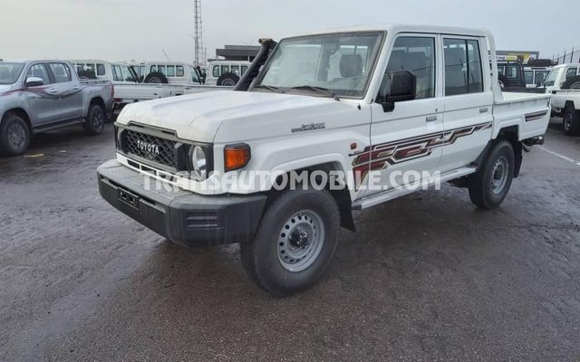 Toyota Land cruiser 79   GDJ 79 DOUBLE CABIN-EXPORT OUT